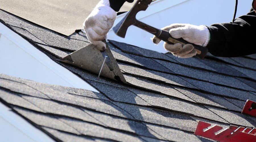 Professional gutter cleaning in Kinsey, MT